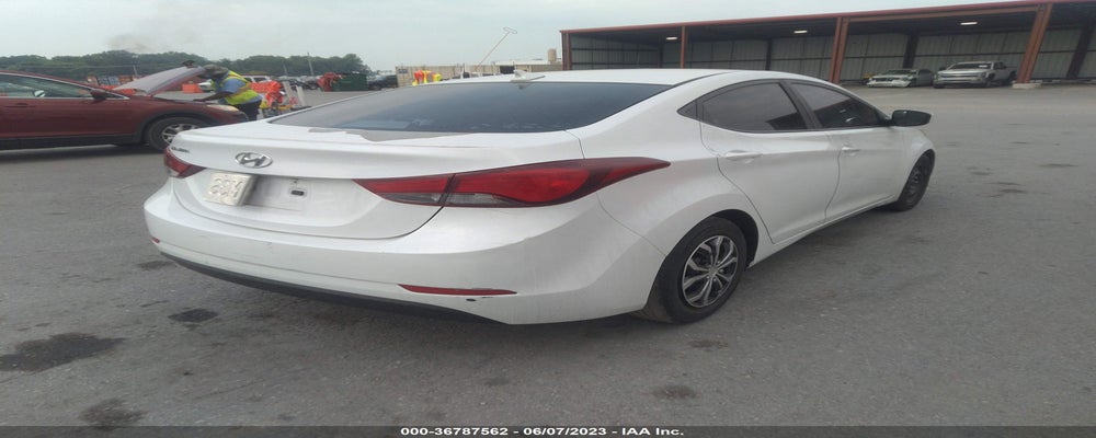 5NPDH4AE5GH706826 2016 HYUNDAI ELANTRA photo no. 4