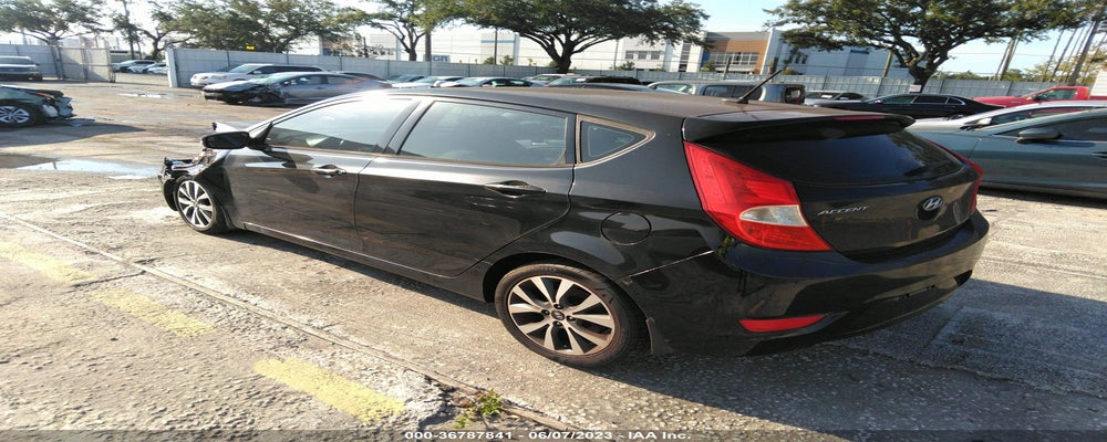 KMHCU5AE3FU232890 2015 HYUNDAI ACCENT photo no. 3