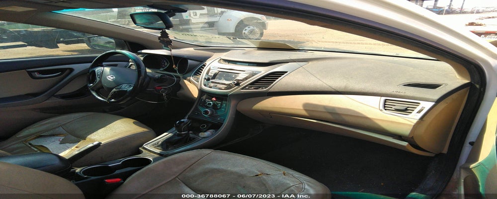 5NPDH4AE0EH463262 2014 HYUNDAI ELANTRA photo no. 5