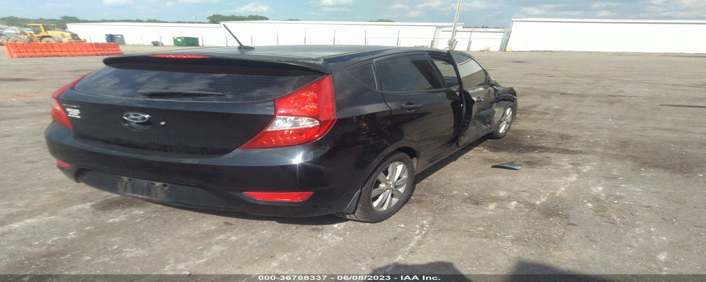 KMHCU5AE8DU086998 2013 HYUNDAI ACCENT photo no. 4