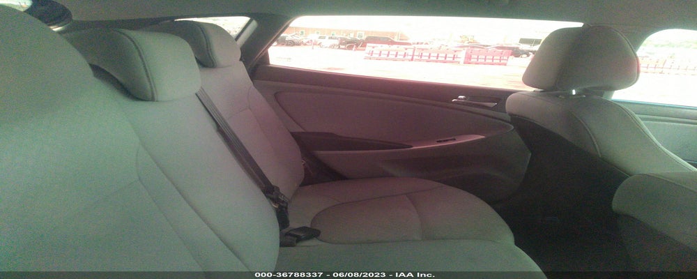 KMHCU5AE8DU086998 2013 HYUNDAI ACCENT photo no. 8