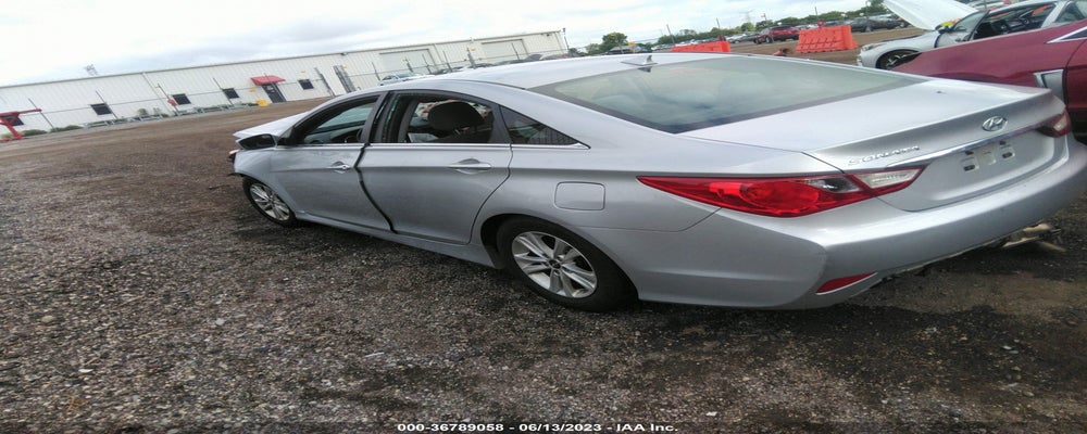 5NPEB4AC1EH835700 2014 HYUNDAI SONATA photo no. 3