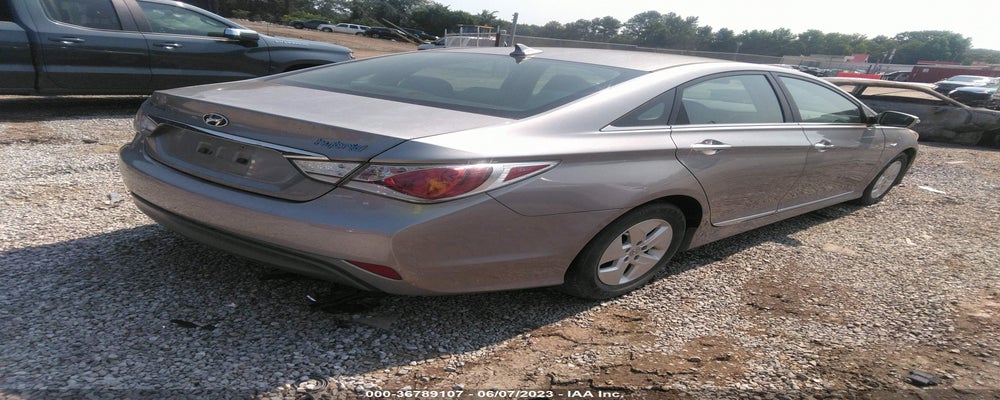 KMHEC4A44BA017625 2011 HYUNDAI SONATA photo no. 4