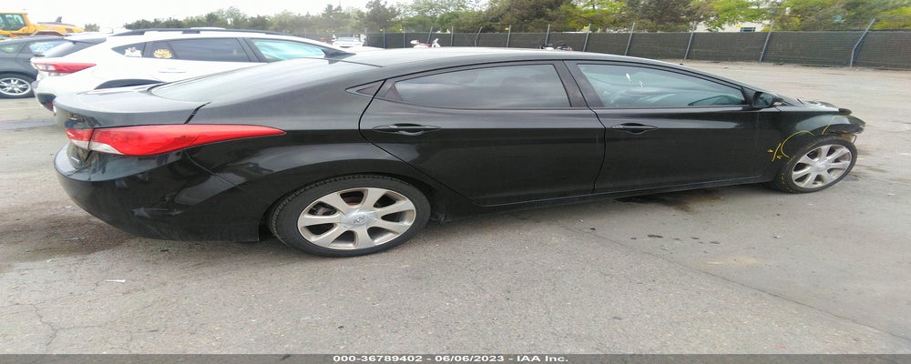 KMHDH4AE0DU685624 2013 HYUNDAI ELANTRA photo no. 4
