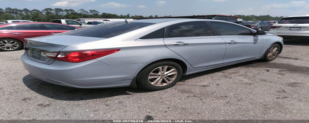 5NPEB4AC3BH201932 2011 HYUNDAI SONATA photo no. 4