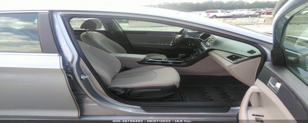 5NPE24AF9HH563766 2017 HYUNDAI SONATA photo no. 5
