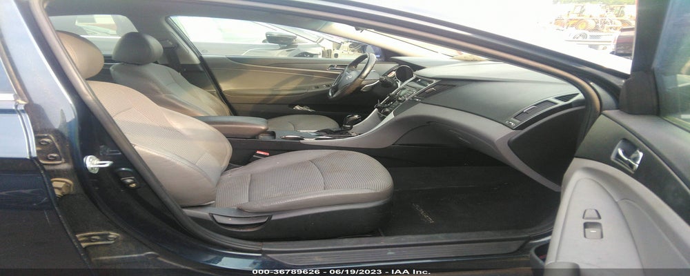 5NPEC4AB8BH226894 2011 HYUNDAI SONATA photo no. 5
