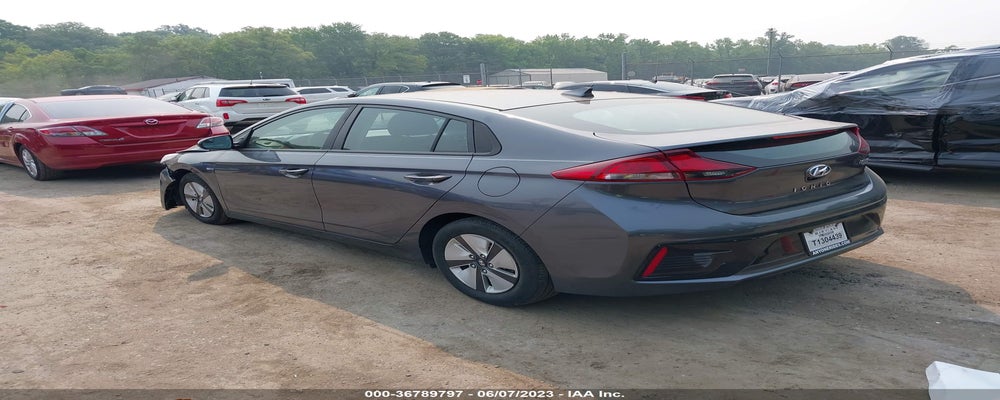 KMHC65LC5JU096261 2018 HYUNDAI IONIQ HYBRID photo no. 3