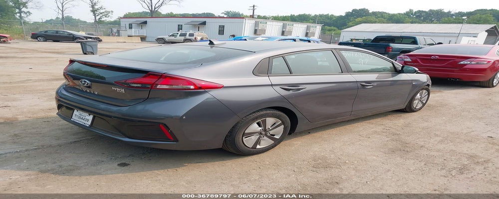 KMHC65LC5JU096261 2018 HYUNDAI IONIQ HYBRID photo no. 4