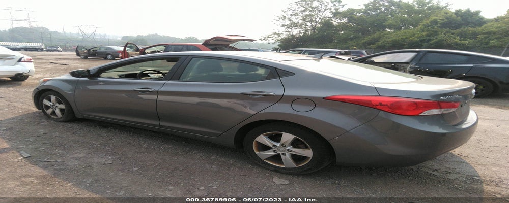 5NPDH4AE2DH225301 2013 HYUNDAI ELANTRA photo no. 3