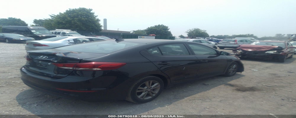 5NPD84LFXHH077569 2017 HYUNDAI ELANTRA photo no. 4