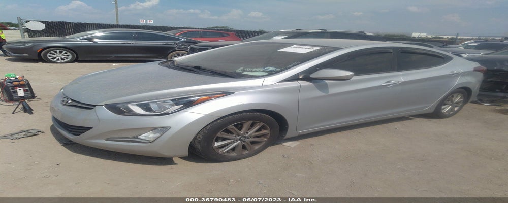 KMHDH4AE8FU259411 2015 HYUNDAI ELANTRA photo no. 2