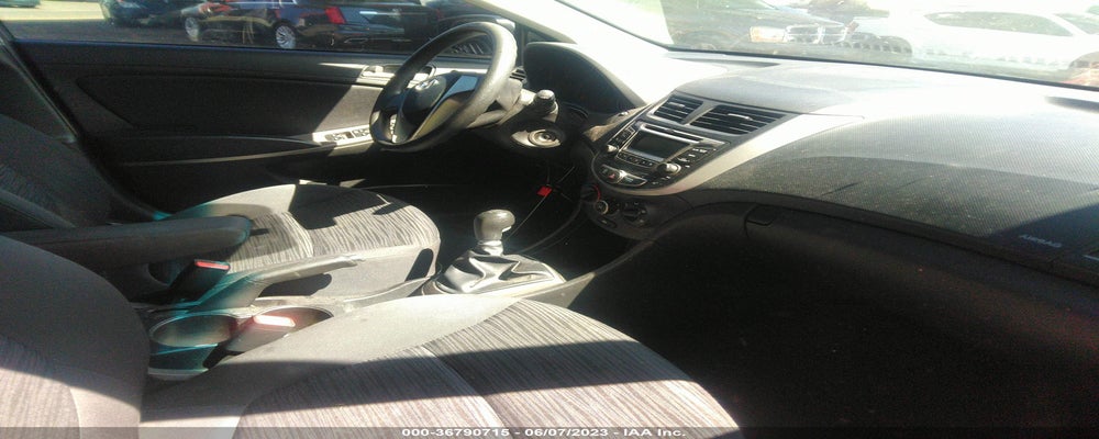 KMHCT5AE5HU336139 2017 HYUNDAI ACCENT photo no. 5
