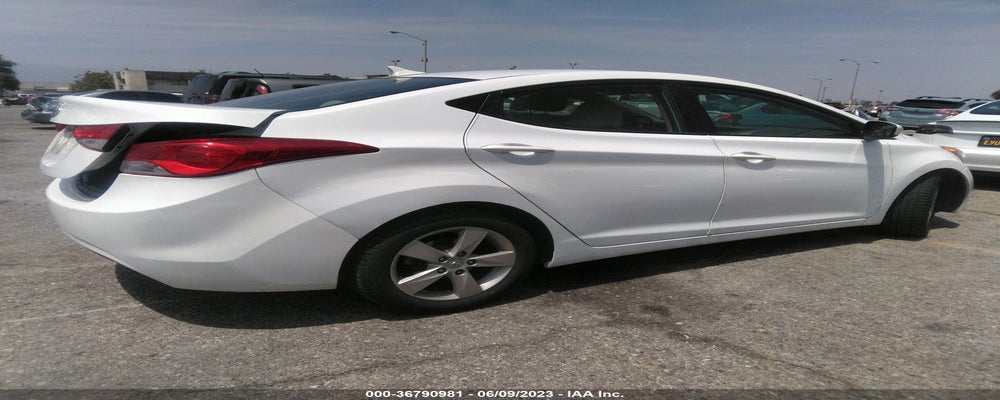 5NPDH4AE1DH236967 2013 HYUNDAI ELANTRA photo no. 4