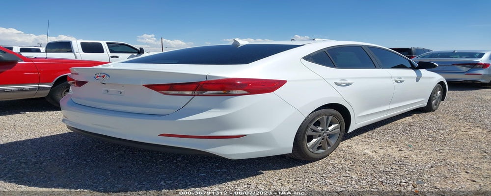 5NPD84LF7HH046957 2017 HYUNDAI ELANTRA photo no. 4