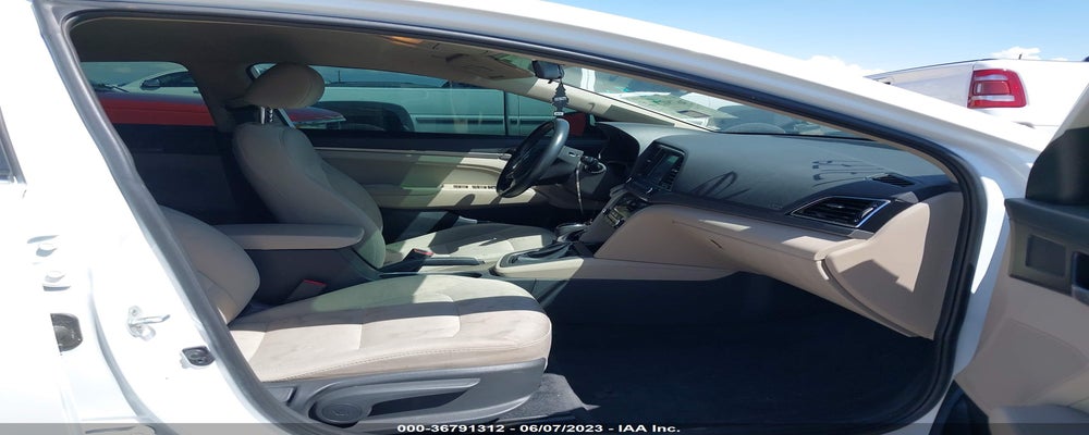 5NPD84LF7HH046957 2017 HYUNDAI ELANTRA photo no. 5
