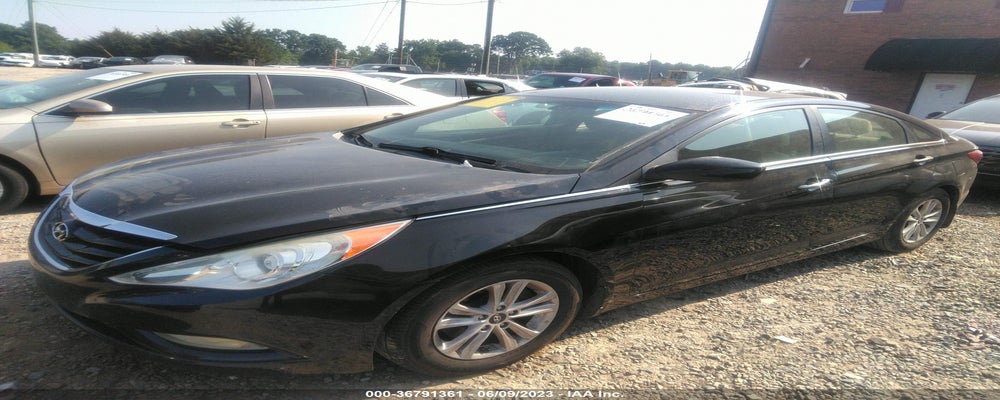 5NPEB4AC1DH770751 2013 HYUNDAI SONATA photo no. 2