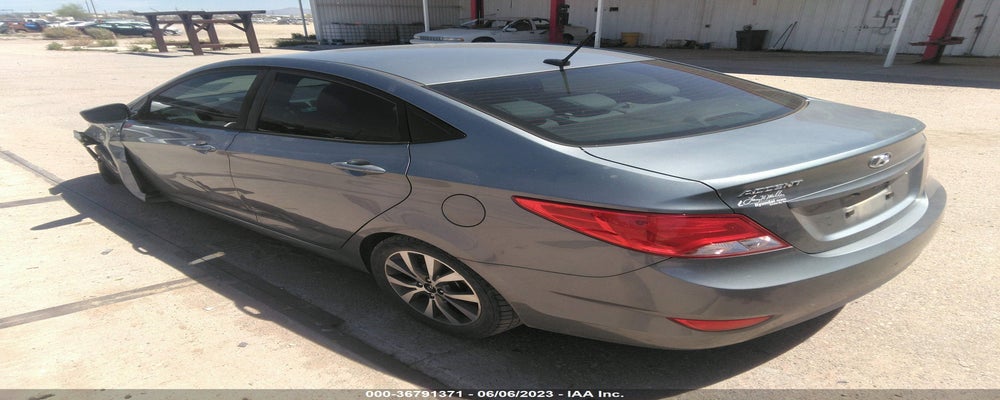 KMHCT4AE7HU352322 2017 HYUNDAI ACCENT photo no. 3