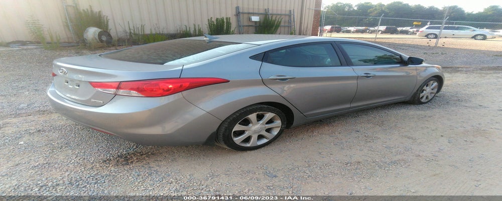 KMHDH4AE5DU564491 2013 HYUNDAI ELANTRA photo no. 4