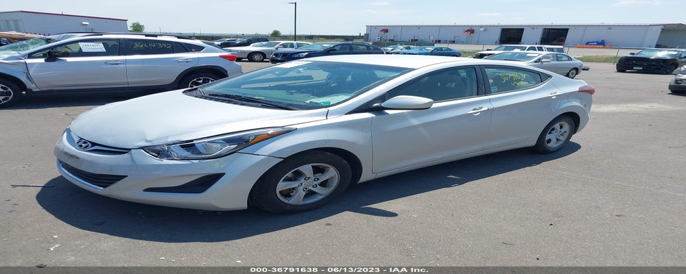 5NPDH4AE3FH649833 2015 HYUNDAI ELANTRA photo no. 2