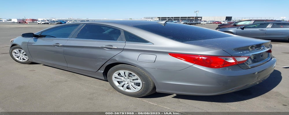 5NPEB4AC1BH262843 2011 HYUNDAI SONATA photo no. 3