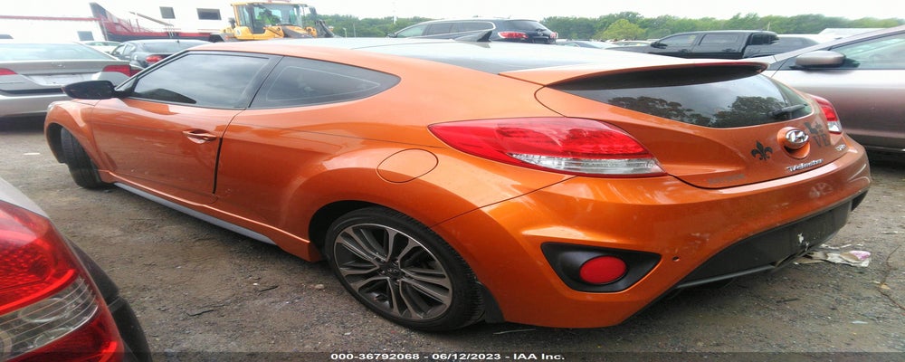 KMHTC6AE1GU267809 2016 HYUNDAI VELOSTER photo no. 3