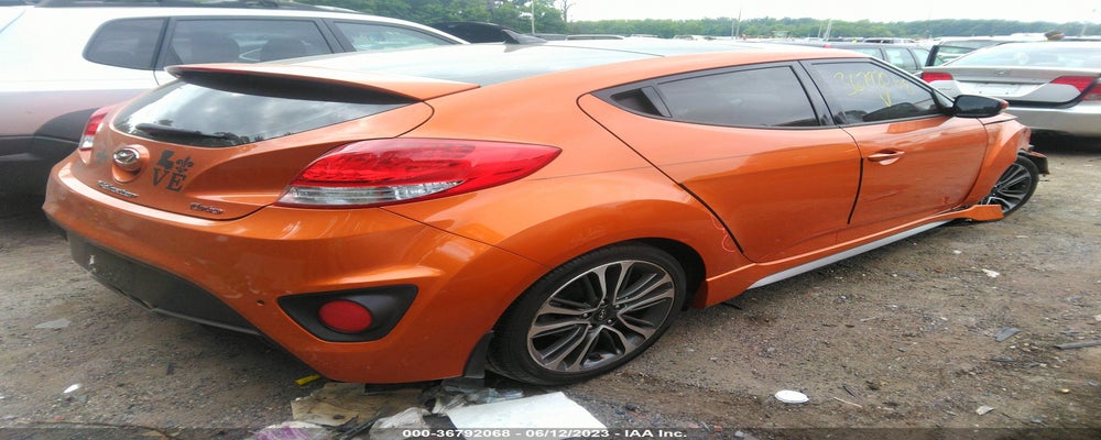KMHTC6AE1GU267809 2016 HYUNDAI VELOSTER photo no. 4