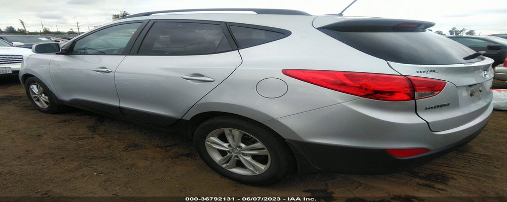 KM8JU3AC6BU128379 2011 HYUNDAI TUCSON photo no. 3