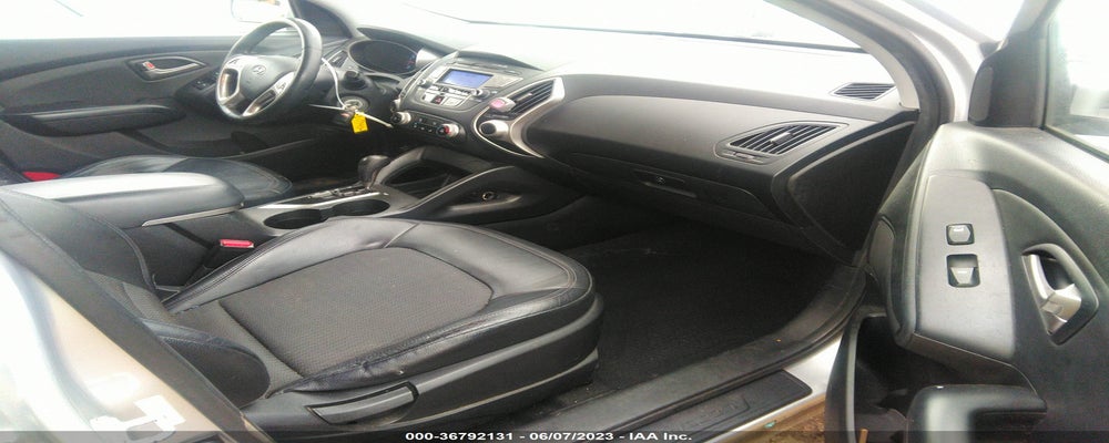 KM8JU3AC6BU128379 2011 HYUNDAI TUCSON photo no. 5