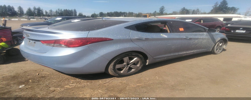 KMHDH4AE3DU740311 2013 HYUNDAI ELANTRA photo no. 4