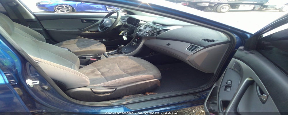 5NPDH4AEXGH671264 2016 HYUNDAI ELANTRA photo no. 5