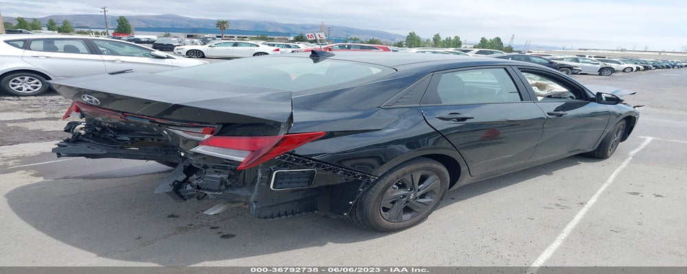 KMHLM4AG9NU344295 2022 HYUNDAI ELANTRA photo no. 4