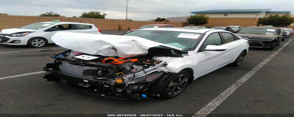 KMHLN4AJ8PU066033 2023 HYUNDAI ELANTRA HYBRID photo no. 2