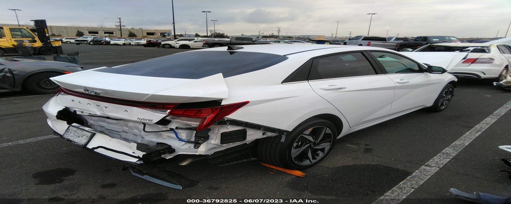 KMHLN4AJ8PU066033 2023 HYUNDAI ELANTRA HYBRID photo no. 4