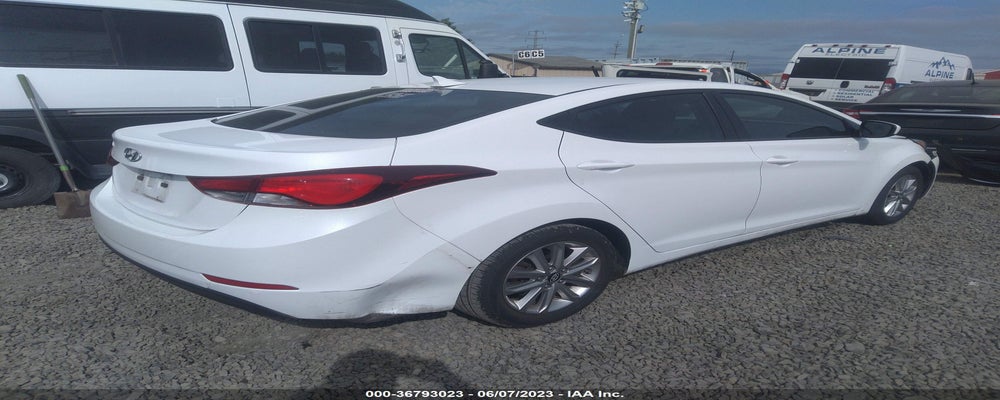 5NPDH4AE3FH612331 2015 HYUNDAI ELANTRA photo no. 4