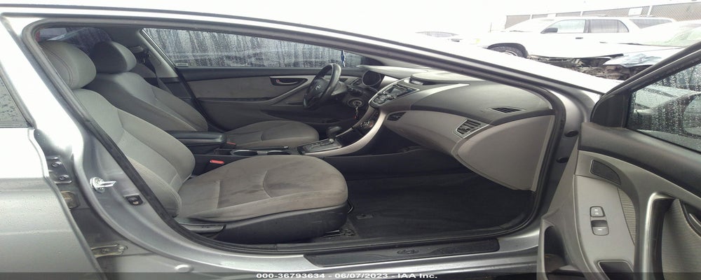 KMHDH4AEXDU999281 2013 HYUNDAI ELANTRA photo no. 5