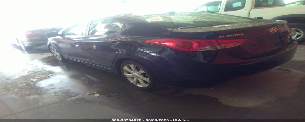 5NPDH4AEXDH380629 2013 HYUNDAI ELANTRA photo no. 3
