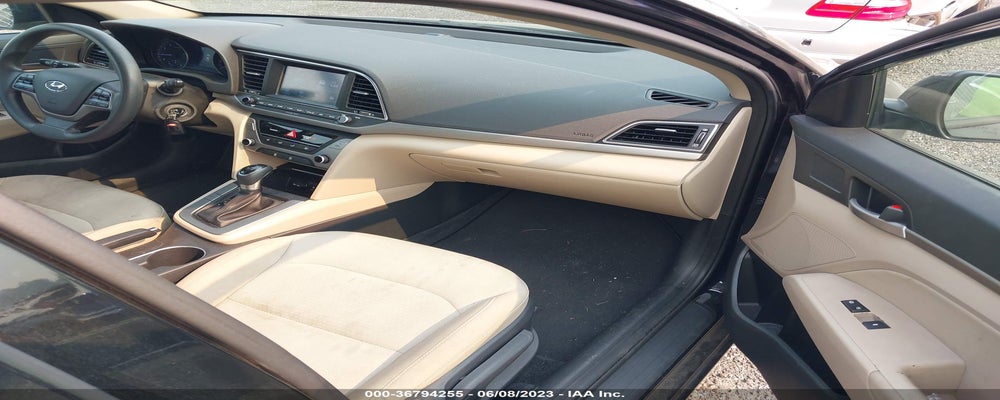 5NPD84LF6JH233998 2018 HYUNDAI ELANTRA photo no. 5
