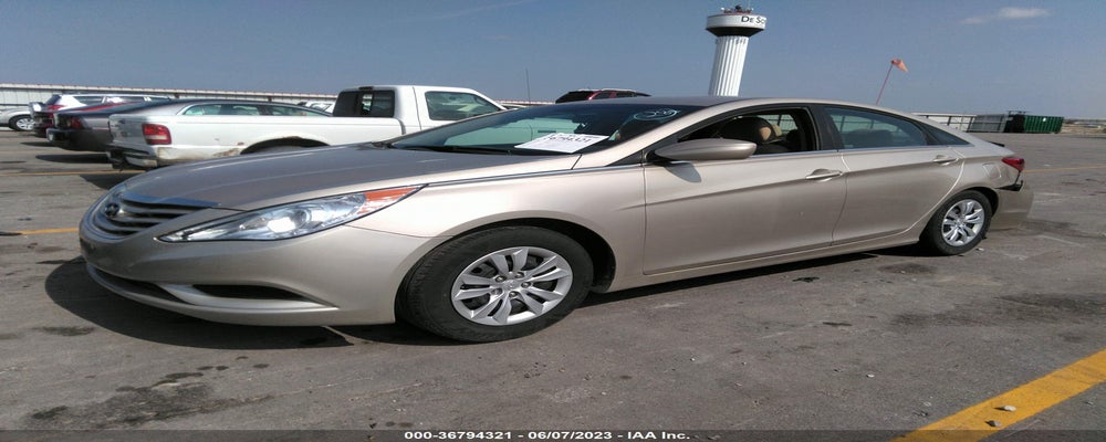 5NPEB4AC5BH077243 2011 HYUNDAI SONATA photo no. 2