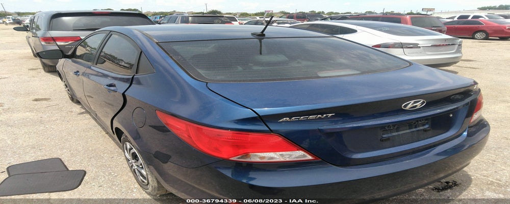 KMHCT4AE7GU105509 2016 HYUNDAI ACCENT photo no. 3