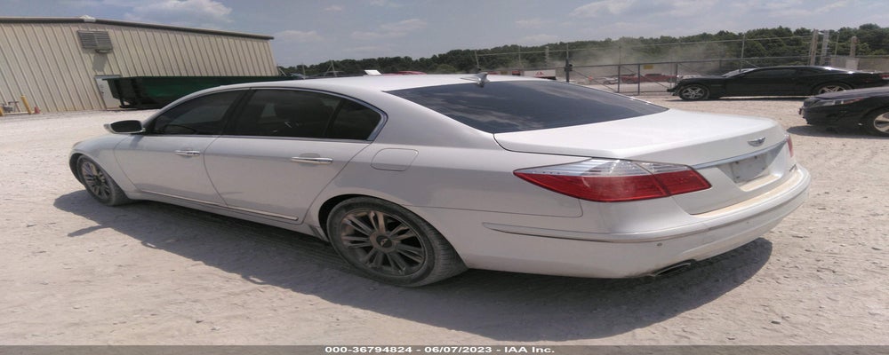 KMHGC4DF5BU141424 2011 HYUNDAI GENESIS photo no. 3