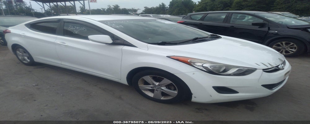 5NPDH4AE2DH291945 2013 HYUNDAI ELANTRA photo no. 2