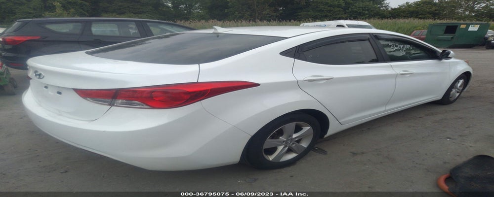 5NPDH4AE2DH291945 2013 HYUNDAI ELANTRA photo no. 4