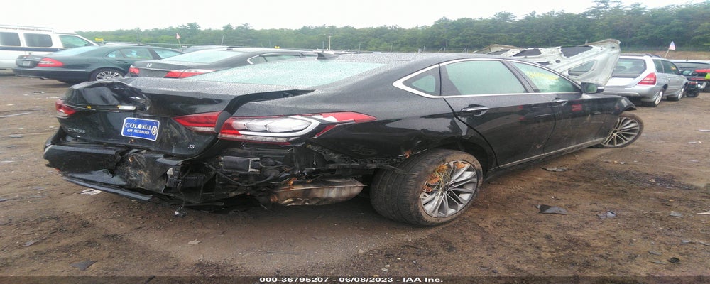 KMHGN4JE9FU051706 2015 HYUNDAI GENESIS photo no. 4