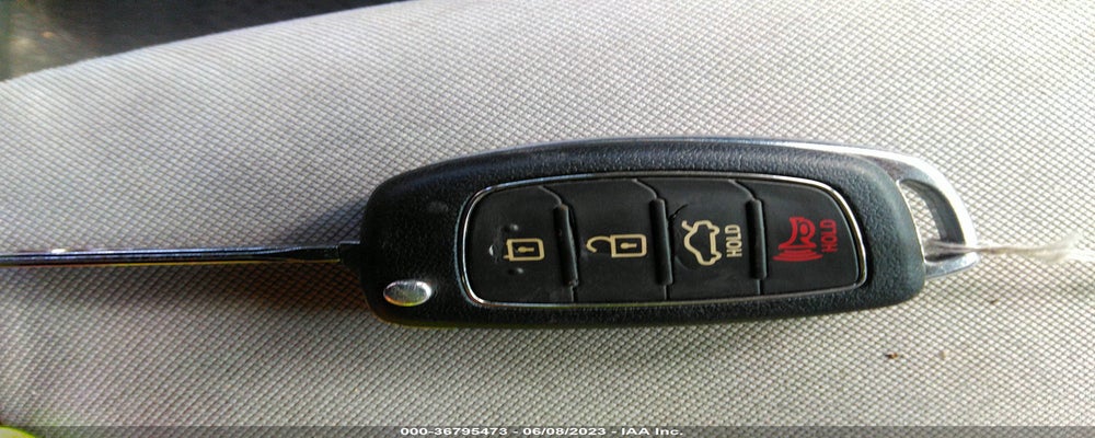 5NPE24AF4HH469228 2017 HYUNDAI SONATA photo no. 11