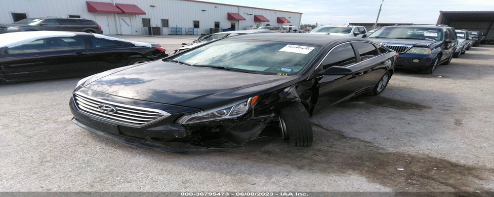 5NPE24AF4HH469228 2017 HYUNDAI SONATA photo no. 2