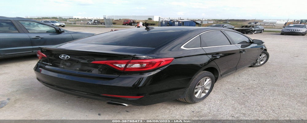 5NPE24AF4HH469228 2017 HYUNDAI SONATA photo no. 4