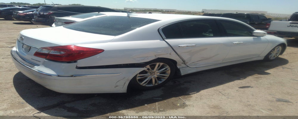 KMHGC4DD1EU263555 2014 HYUNDAI GENESIS photo no. 4