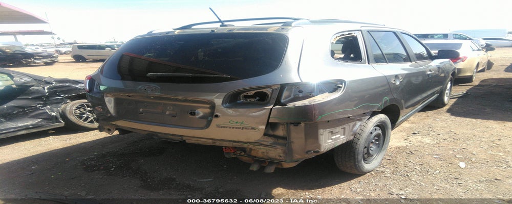 5XYZH4AG5BG049792 2011 HYUNDAI SANTA FE photo no. 4