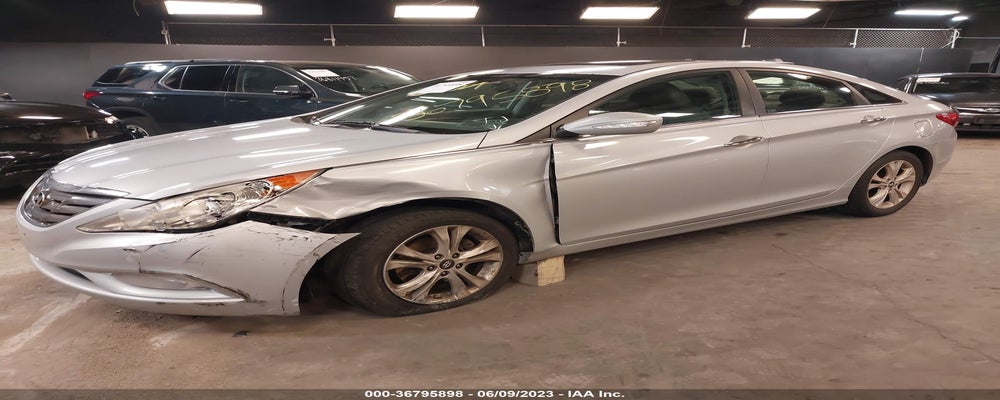 5NPEC4AC7BH038215 2011 HYUNDAI SONATA photo no. 6